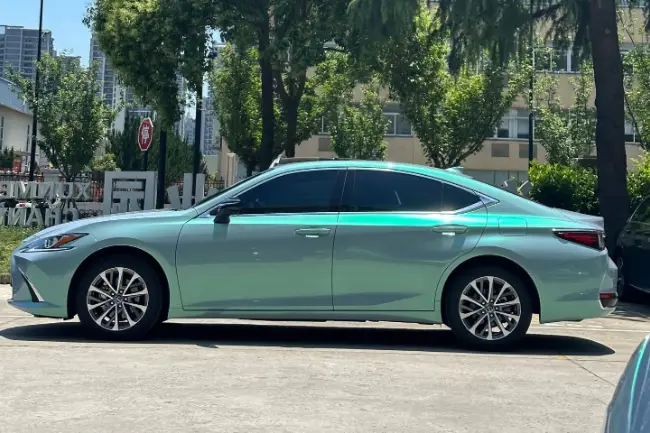 Chameleon Turquoise paint protection film