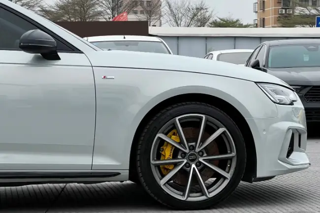 Película de envoltura de coche en gris plateado
