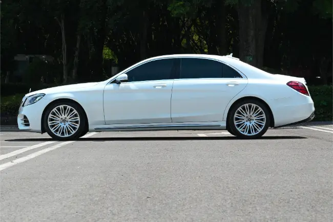 Película de envolvente Shell White para coche