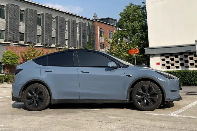 Película protectora de pintura gris hormigón